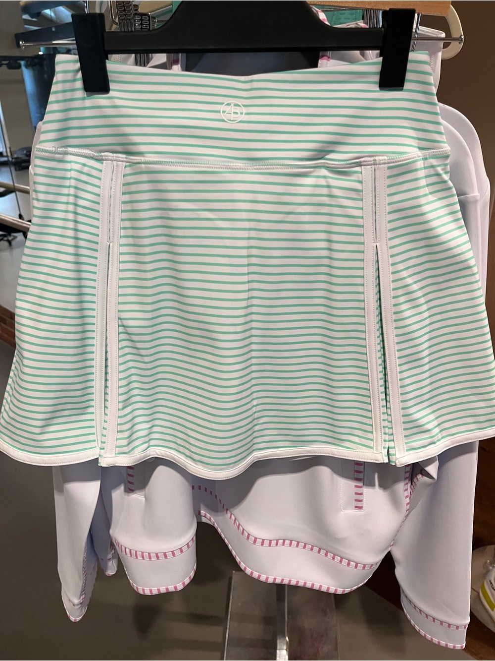 NWT Addison Bay Gardena Jelly Mint Green and White Striped Athletic Skort